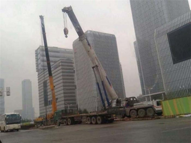 泽州县25吨吊车能吊多重设备？