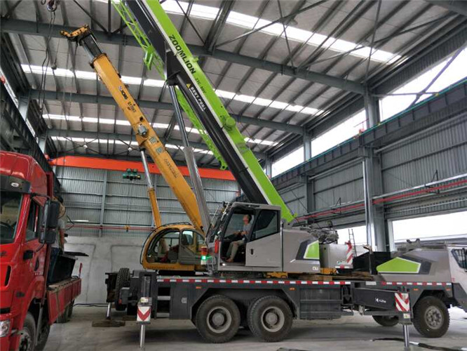 泽州县高空车出租需要注意哪些安全事项？